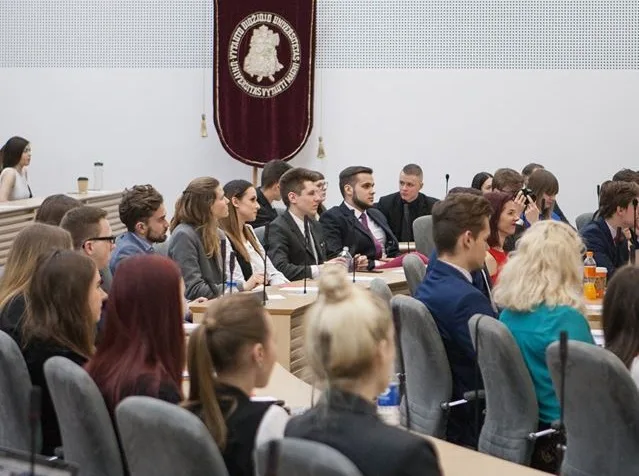 Pasinaudok galimybe tapti visų VDU studentų atstovu – SA prezidentu!