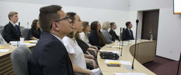 Kandidatuoti į VDU SA prezidento postą gali kiekvienas studentas