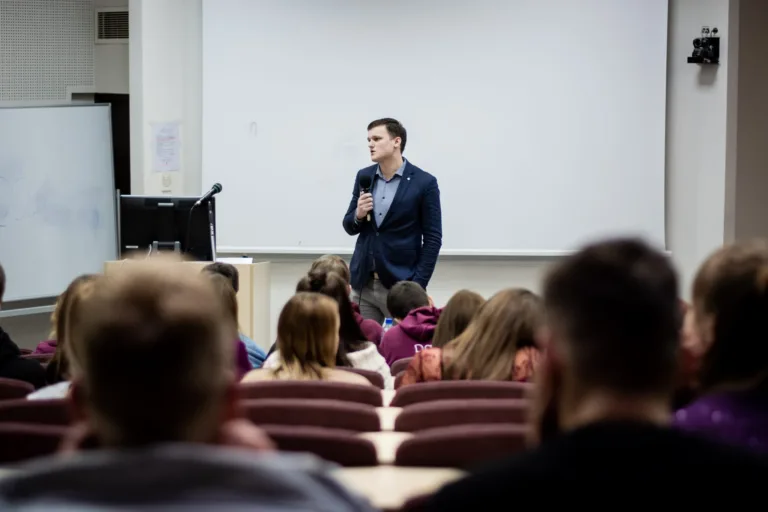 Kandidatuok į VDU Studentų atstovybės prezidento postą!