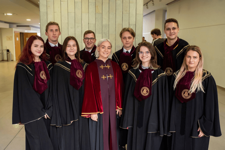 Renkami studentų atstovai į VDU Senatą