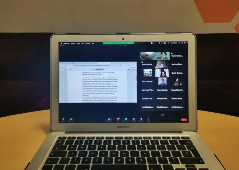 Įvyko VDU Studentų parlamento posėdis