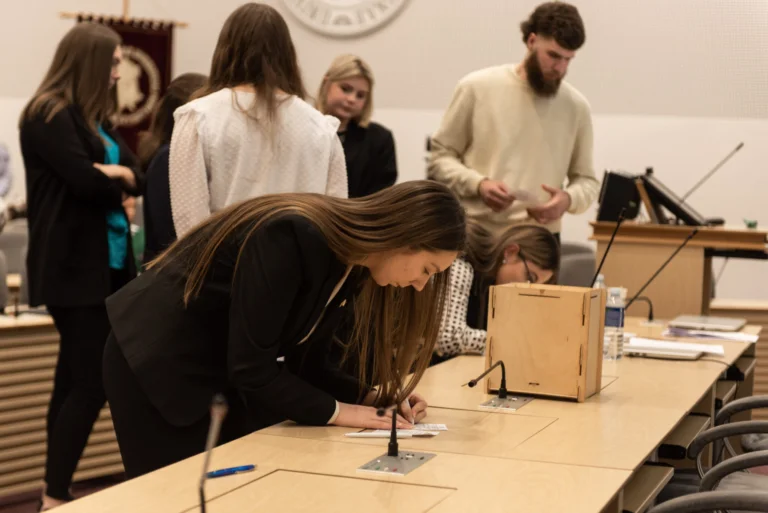 Studentų parlamento nariai rinkosi į neeilinį rinkiminį posėdį