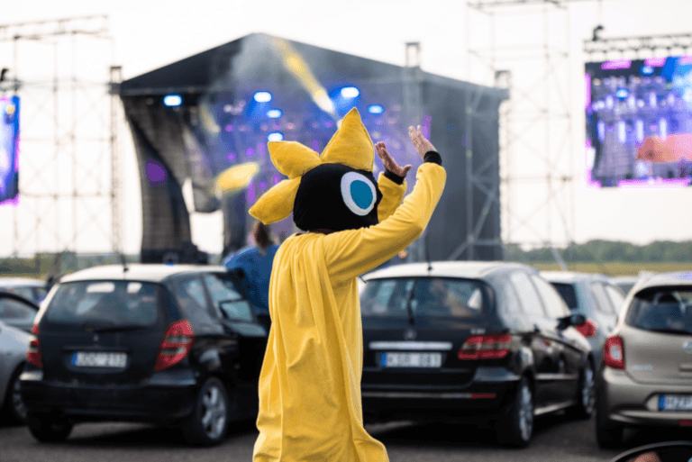 Pavasario festivalis 2022 kviečia sprogdinti aplinkoje esančius burbulus