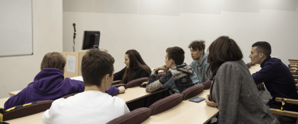 Sesijos metu vyks egzaminų stebėjimas