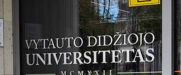Kaip elgtis oro pavojaus metu:  svarbiausia informacija VDU studentams